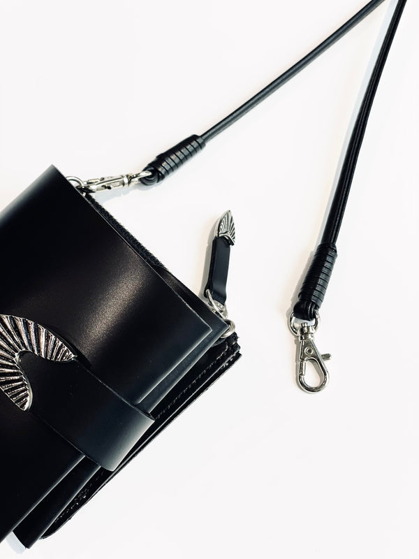 Leather shoulder wallet
