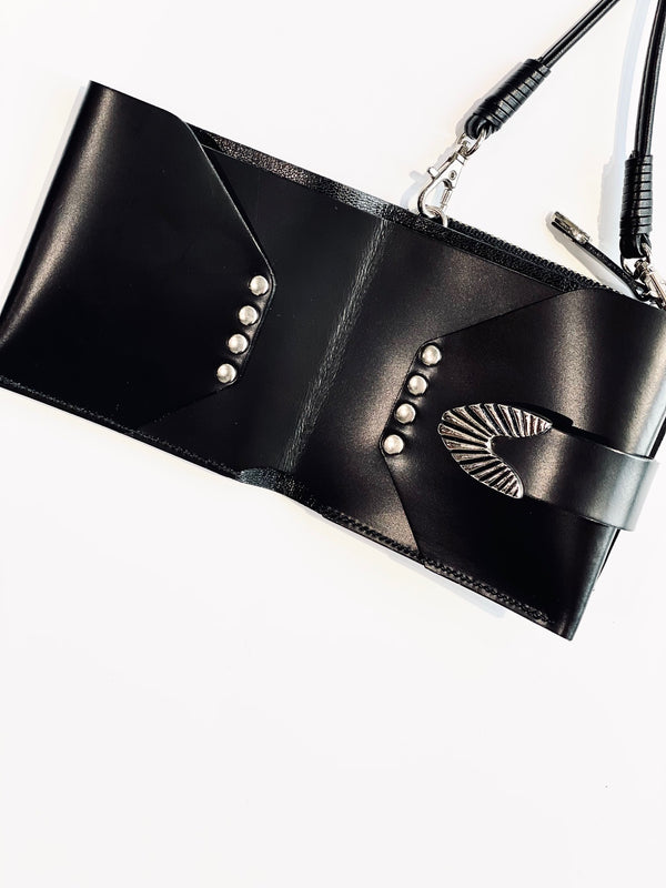 Leather shoulder wallet