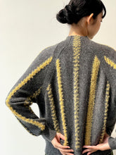 画像をギャラリービューアに読み込む, Stripe knit pullover
