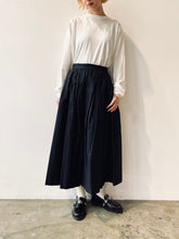 画像をギャラリービューアに読み込む, Tuck Skirt
