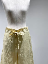 画像をギャラリービューアに読み込む, Ribbon pants
