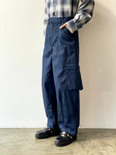 画像をギャラリービューアに読み込む, Weather cloth pants
