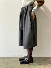 画像をギャラリービューアに読み込む, Wool tropical half pants
