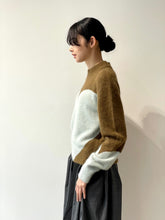 画像をギャラリービューアに読み込む, Bicolor knit pullover
