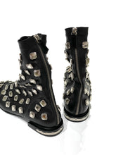 画像をギャラリービューアに読み込む, Metal concho boots
