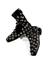 画像をギャラリービューアに読み込む, Metal concho boots
