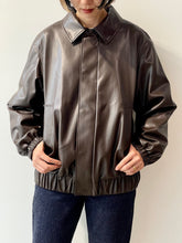 画像をギャラリービューアに読み込む, Suzanna Blouson
