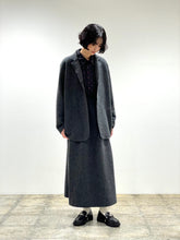 画像をギャラリービューアに読み込む, Felt Skirt
