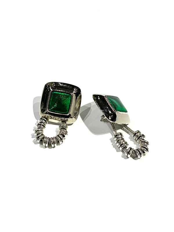 STONE BEADS PIERCED EARRINGS