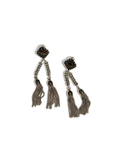 画像をギャラリービューアに読み込む, Double fringe earrings
