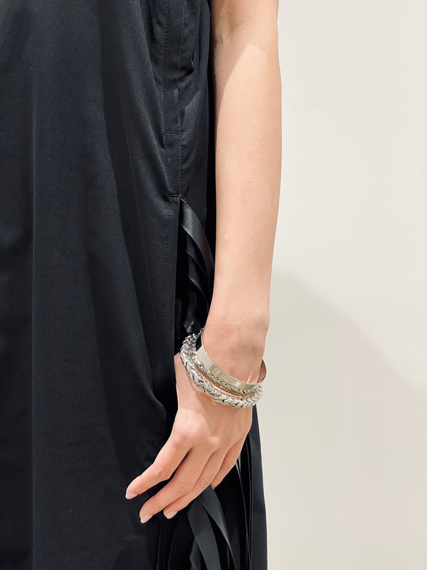 Metal bangle set