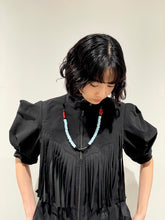 画像をギャラリービューアに読み込む, Triangle beads necklace
