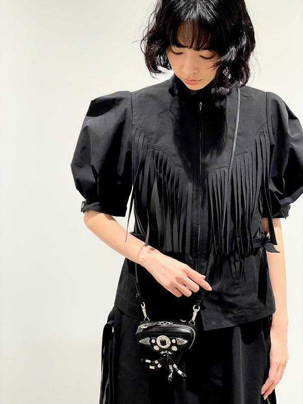 Triangle shoulder pouch
