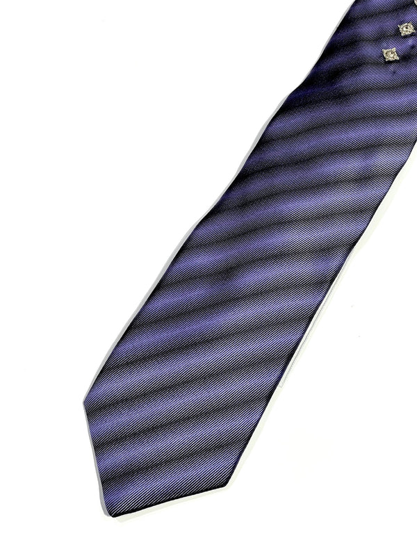 Metal concho tie
