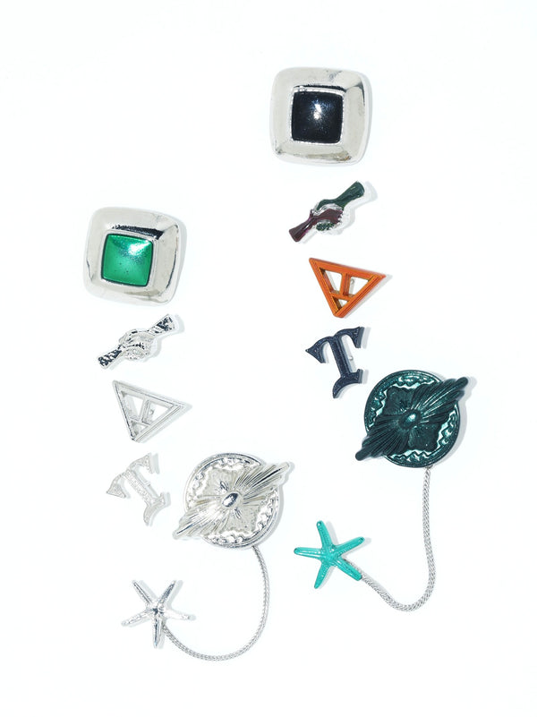Metal pin set