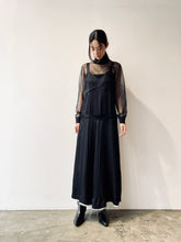 画像をギャラリービューアに読み込む, Acetate satin dress
