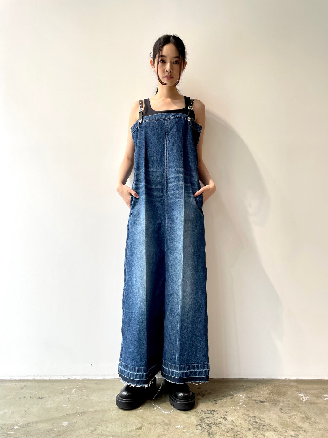 Suspenders denim dress