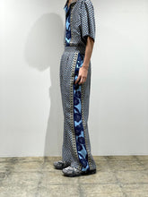 Inner print pants