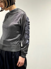 Motif knit pullover 2