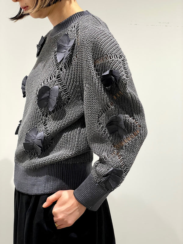 Motif knit pullover 1
