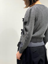 画像をギャラリービューアに読み込む, Motif knit pullover 1
