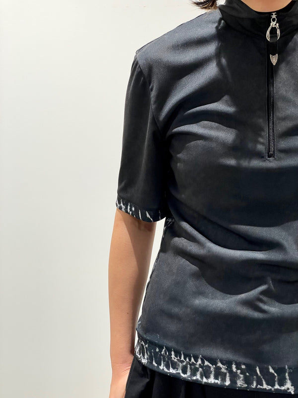 Smooth print top