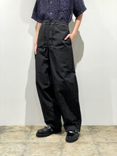 画像をギャラリービューアに読み込む, Ripstop pants
