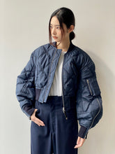 画像をギャラリービューアに読み込む, Quilting blouson
