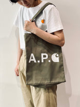 画像をギャラリービューアに読み込む, A.P.C.×Carhartt トートバッグ
